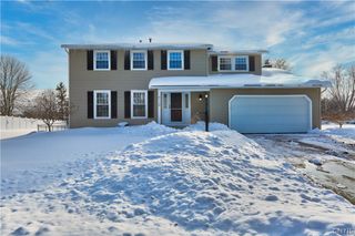 8128 Balsamwood Lane, Clay, NY 13090