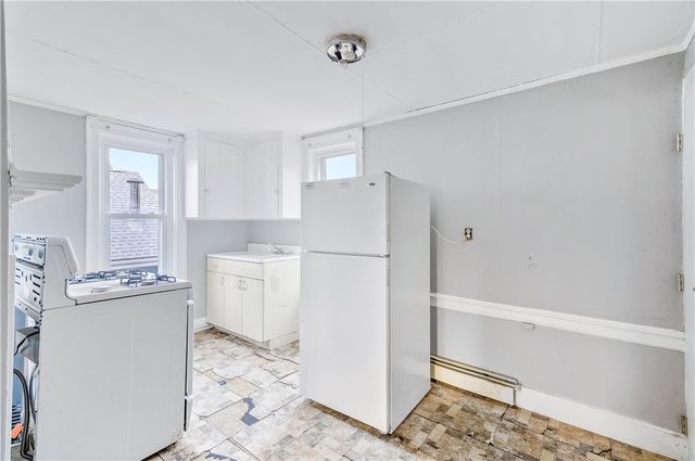 694 Hope Street, Bristol, RI 02809