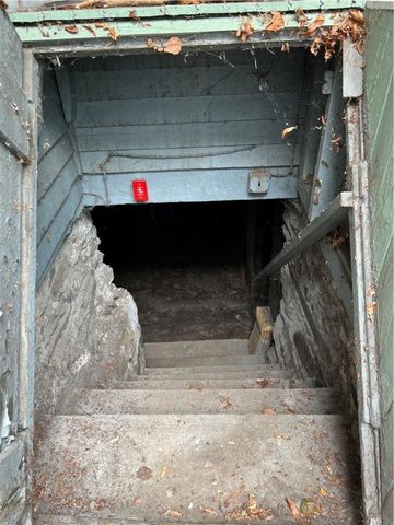 694 Hope Street, Bristol, RI 02809