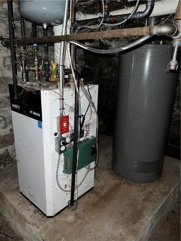 694 Hope Street, Bristol, RI 02809