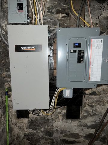 694 Hope Street, Bristol, RI 02809