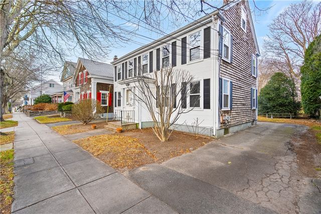 694 Hope Street, Bristol, RI 02809