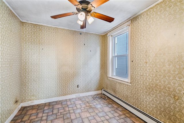 694 Hope Street, Bristol, RI 02809