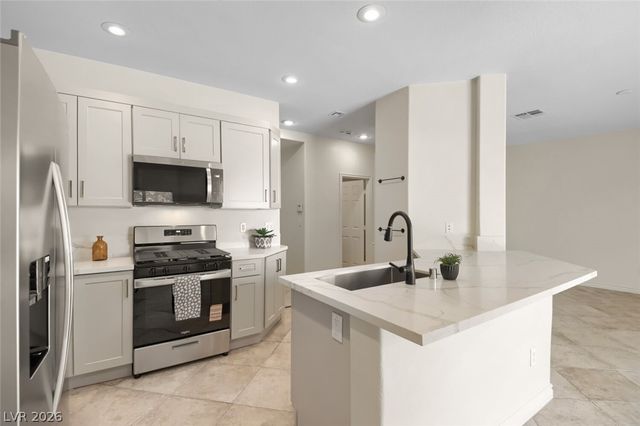 237 Kindred Point Court, Henderson, NV 89052