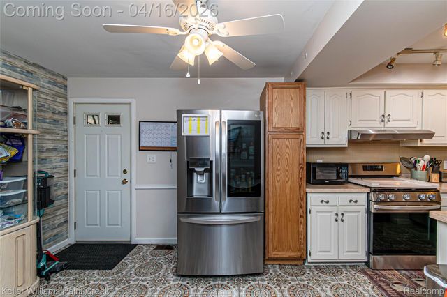 30641 Dover Avenue, Warren, MI 48088