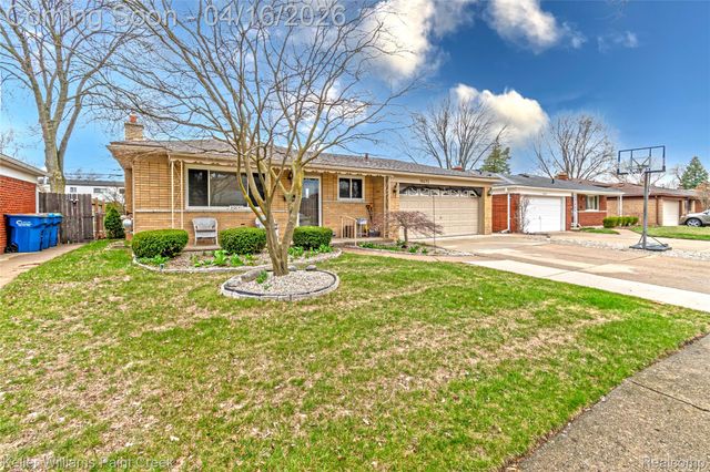 30641 Dover Avenue, Warren, MI 48088