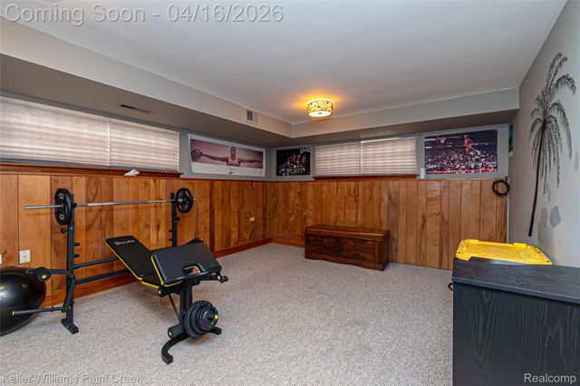 30641 Dover Avenue, Warren, MI 48088