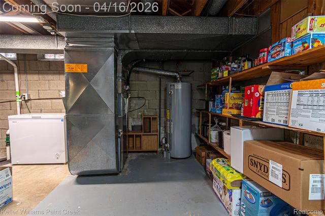 30641 Dover Avenue, Warren, MI 48088