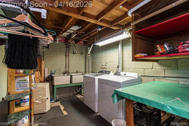 30641 Dover Avenue, Warren, MI 48088