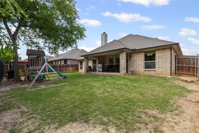 301 Prairie Oak Court, Burleson, TX 76028