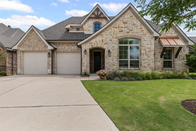 301 Prairie Oak Court, Burleson, TX 76028