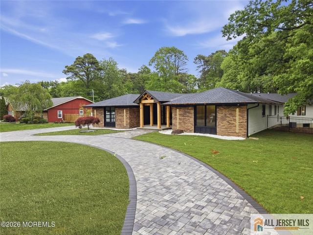 41 Pine Street, Old Bridge, NJ 08857