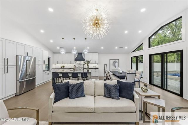 41 Pine Street, Old Bridge, NJ 08857