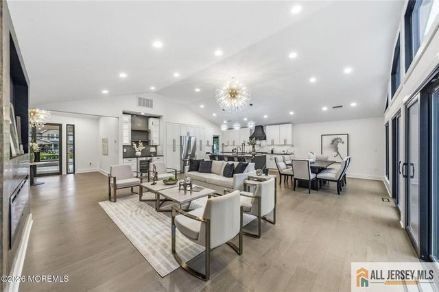 41 Pine Street, Old Bridge, NJ 08857