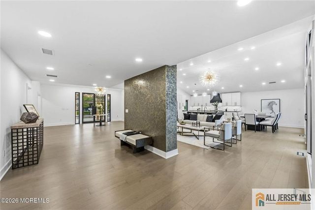 41 Pine Street, Old Bridge, NJ 08857