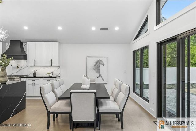 41 Pine Street, Old Bridge, NJ 08857