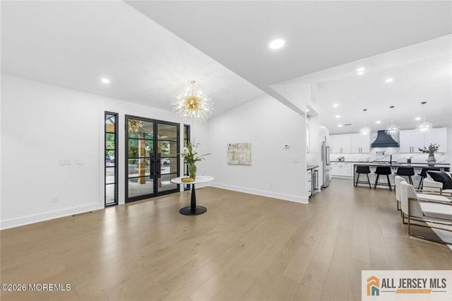 41 Pine Street, Old Bridge, NJ 08857