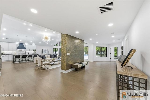 41 Pine Street, Old Bridge, NJ 08857