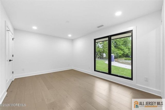 41 Pine Street, Old Bridge, NJ 08857