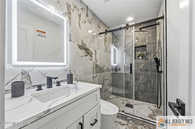 41 Pine Street, Old Bridge, NJ 08857