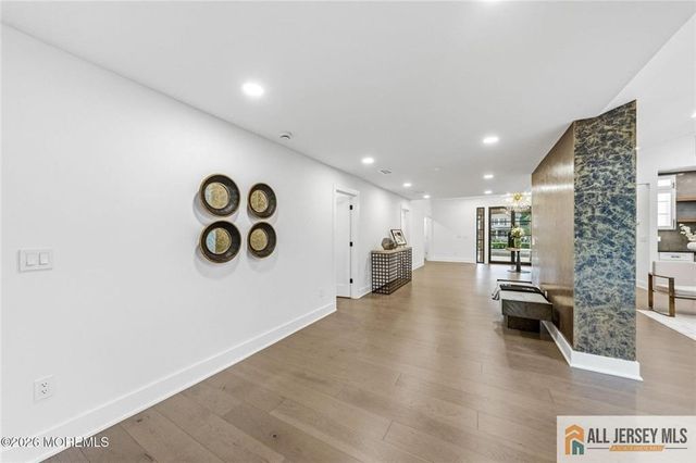 41 Pine Street, Old Bridge, NJ 08857