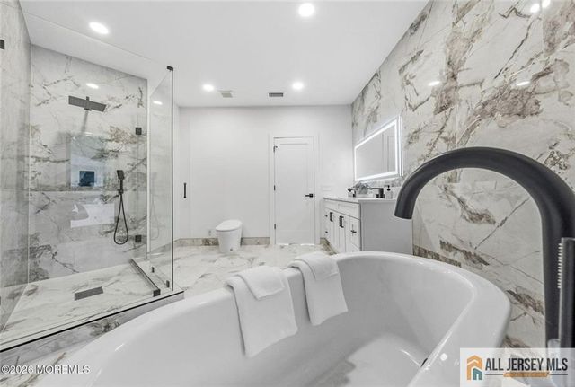 41 Pine Street, Old Bridge, NJ 08857