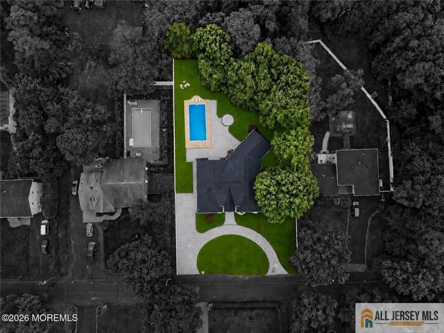 41 Pine Street, Old Bridge, NJ 08857