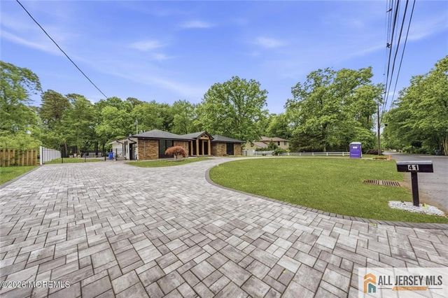 41 Pine Street, Old Bridge, NJ 08857