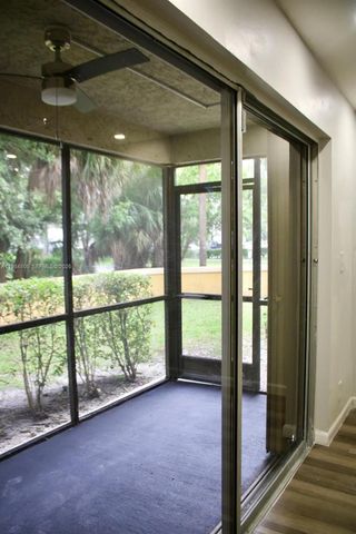 3001 N Oakland Forest Drive 104, Oakland Park, FL 33309