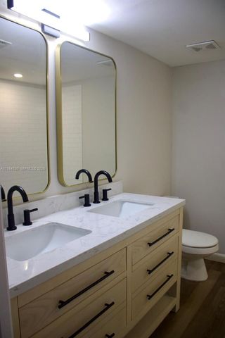 3001 N Oakland Forest Drive 104, Oakland Park, FL 33309