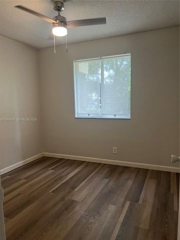 3001 N Oakland Forest Drive 104, Oakland Park, FL 33309