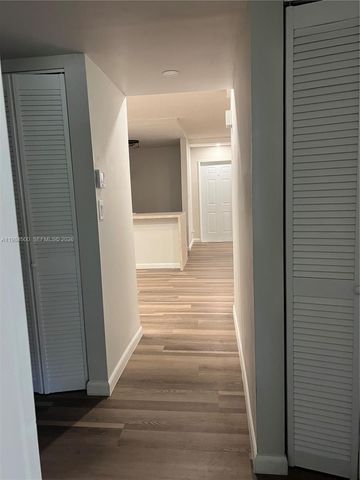 3001 N Oakland Forest Drive 104, Oakland Park, FL 33309