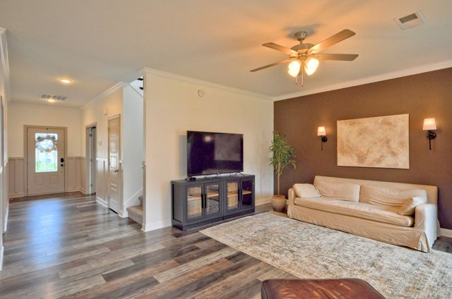 300 Bluebriar Trce, Clarksville, TN 37043