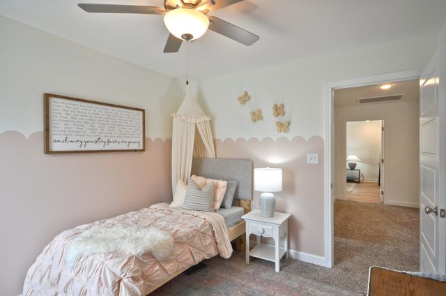 300 Bluebriar Trce, Clarksville, TN 37043