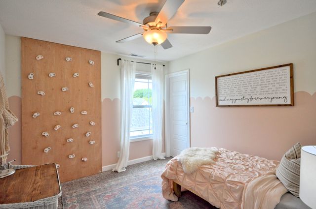 300 Bluebriar Trce, Clarksville, TN 37043