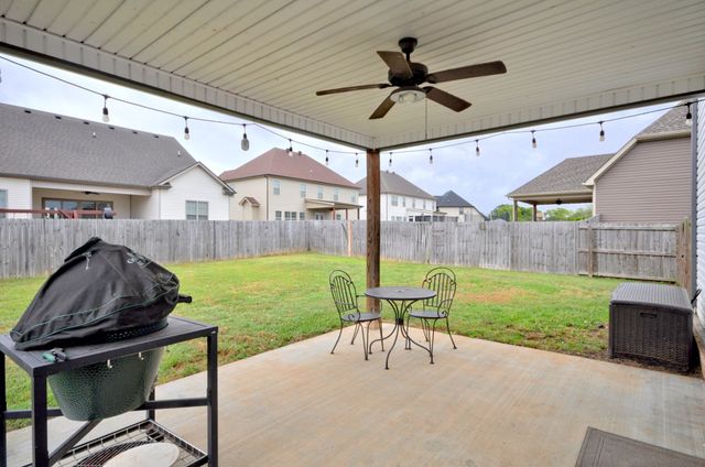300 Bluebriar Trce, Clarksville, TN 37043
