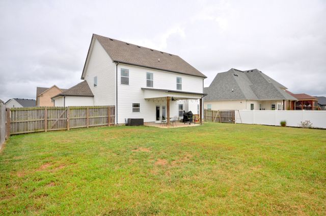 300 Bluebriar Trce, Clarksville, TN 37043