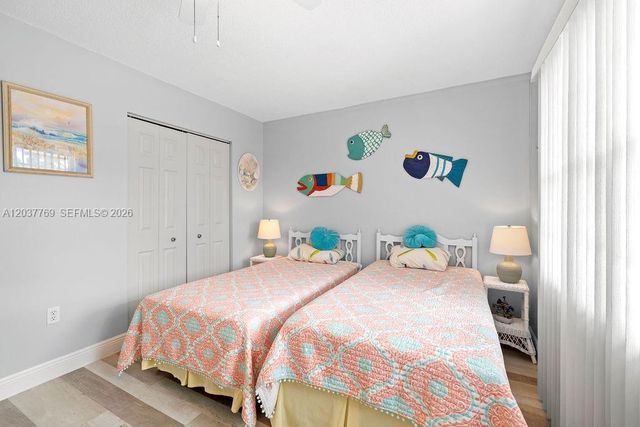 2800 Indian River Blvd R9, Vero Beach, FL 32960