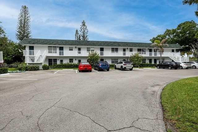 2800 Indian River Blvd R9, Vero Beach, FL 32960