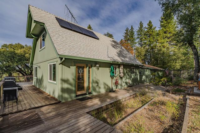 19387 Ponderosa Dr, Volcano, CA 95689