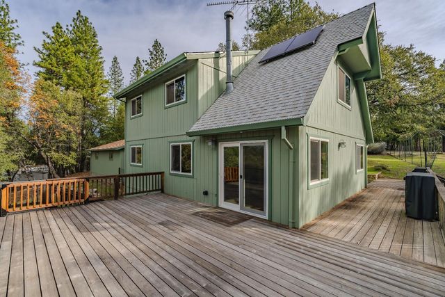 19387 Ponderosa Dr, Volcano, CA 95689