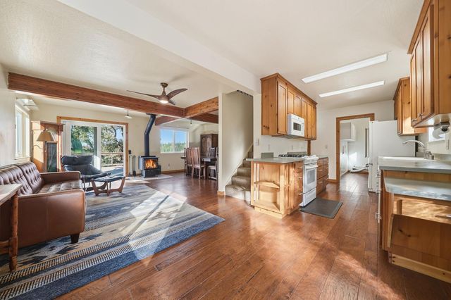 19387 Ponderosa Dr, Volcano, CA 95689