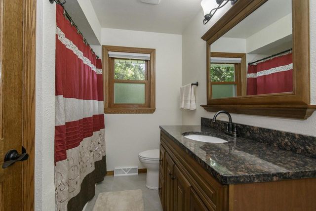 W155N5414 Balsam DRIVE, Menomonee Falls, WI 53051