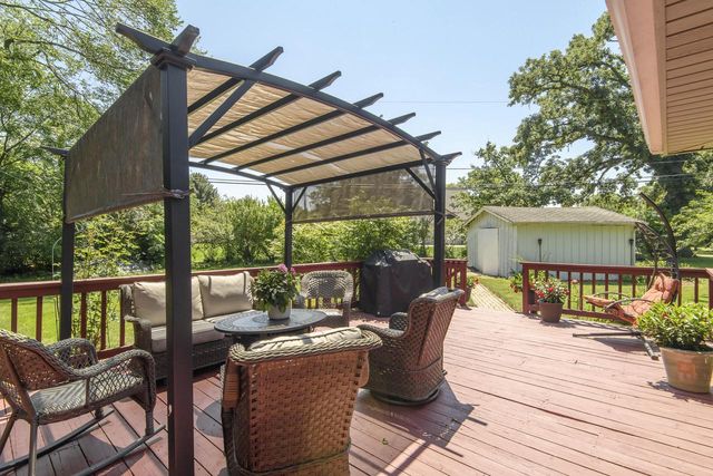 W155N5414 Balsam DRIVE, Menomonee Falls, WI 53051