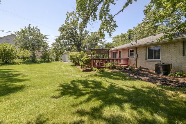 W155N5414 Balsam DRIVE, Menomonee Falls, WI 53051