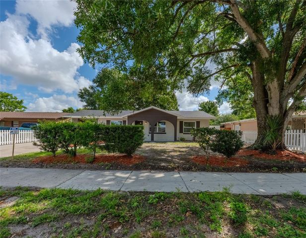 4945 LESCOT LANE, Orlando, FL 32811