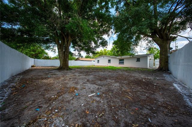 4945 LESCOT LANE, Orlando, FL 32811