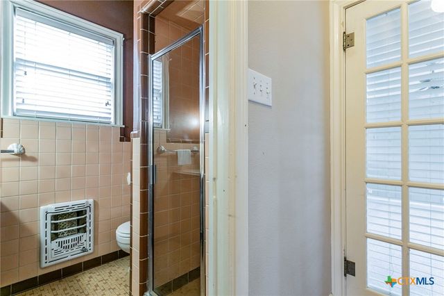 1919 N 7th Street, Temple, TX 76501