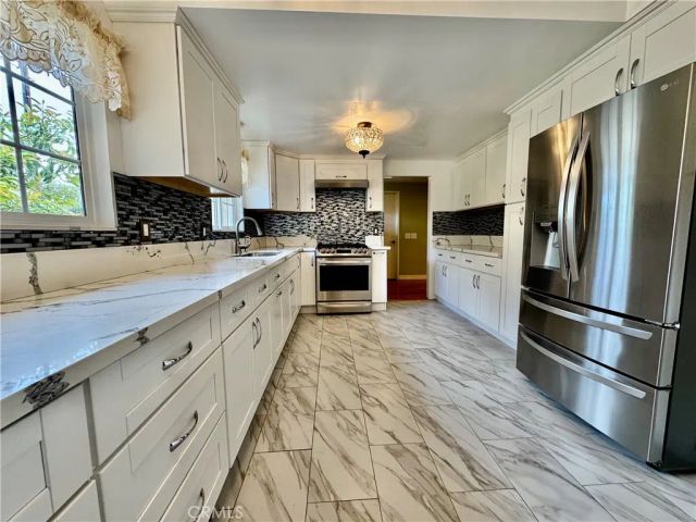 11701 Balboa Blvd, Granada Hills, CA 91344