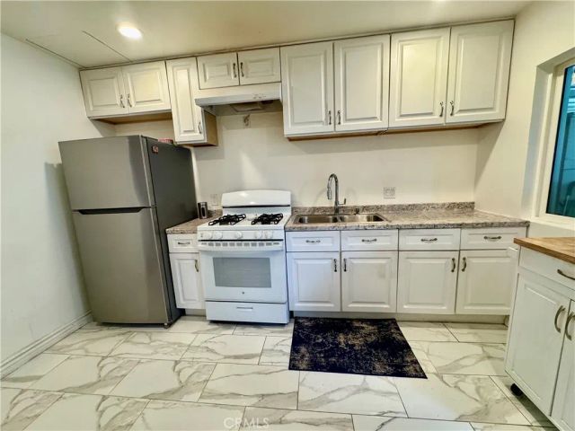 11701 Balboa Blvd, Granada Hills, CA 91344